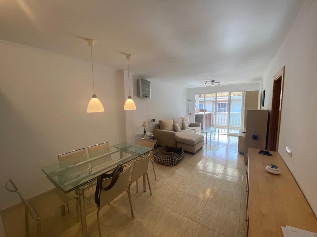This spacious apartment is located in the heart of Santa Eularia offers spectacular